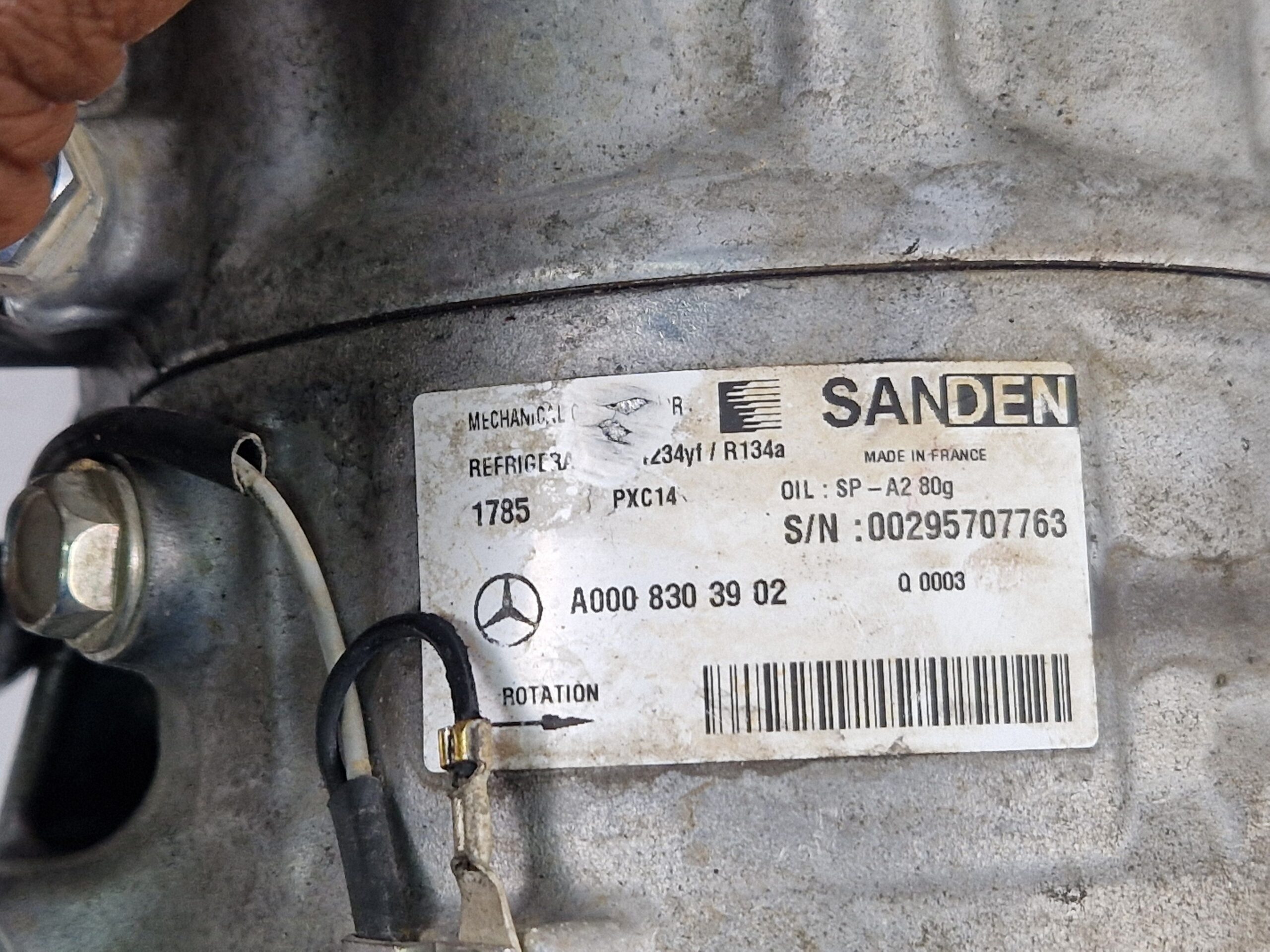 A0008303902 COMPRESSORE A/C MERCEDES GLC Coupe (BM 253) (6.2016) Diesel 2.2
