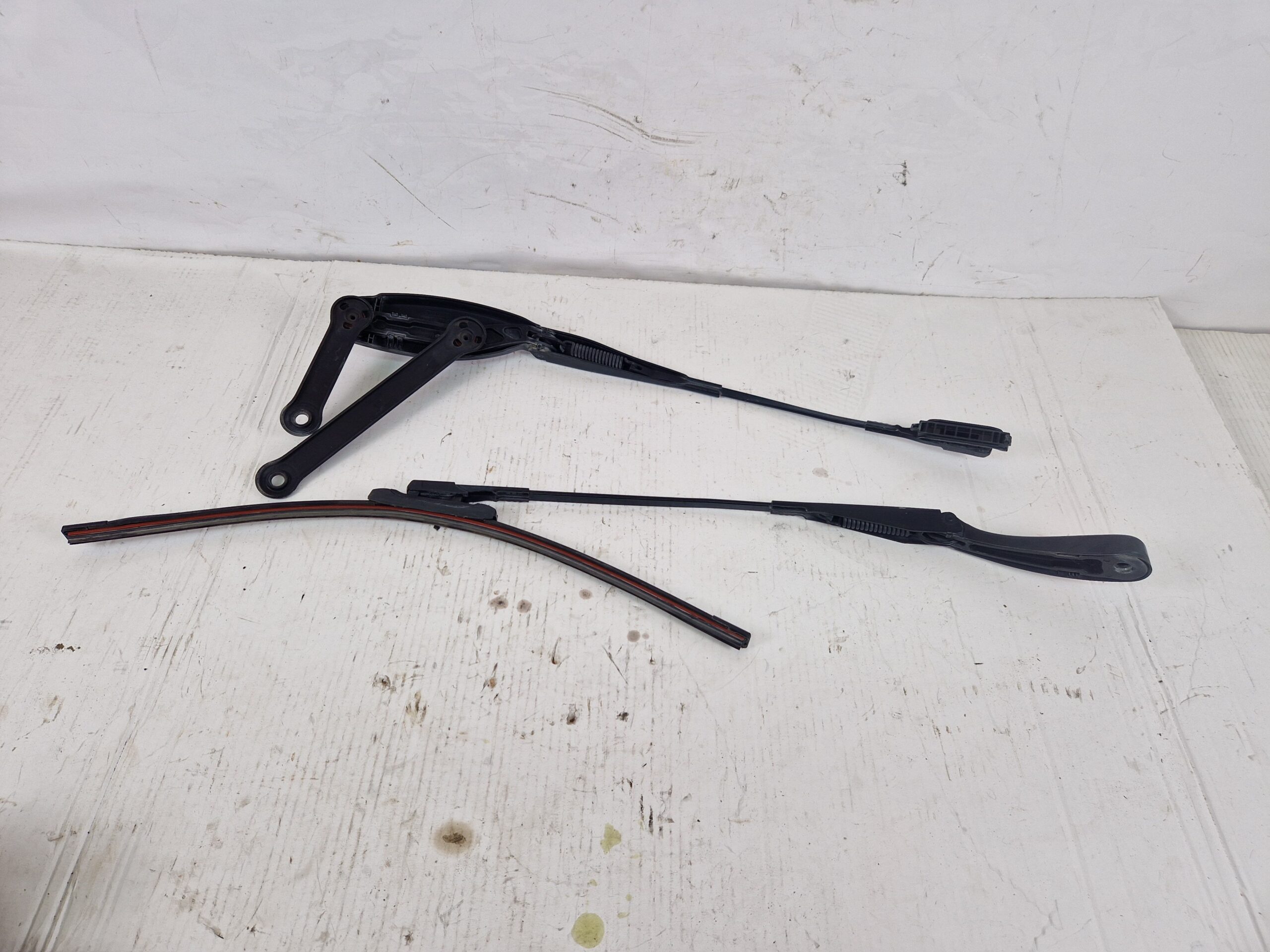 BRACCI TERGI ANT. MERCEDES GLC Coupe (BM 253) (6.2016) A2538206900 (16>)