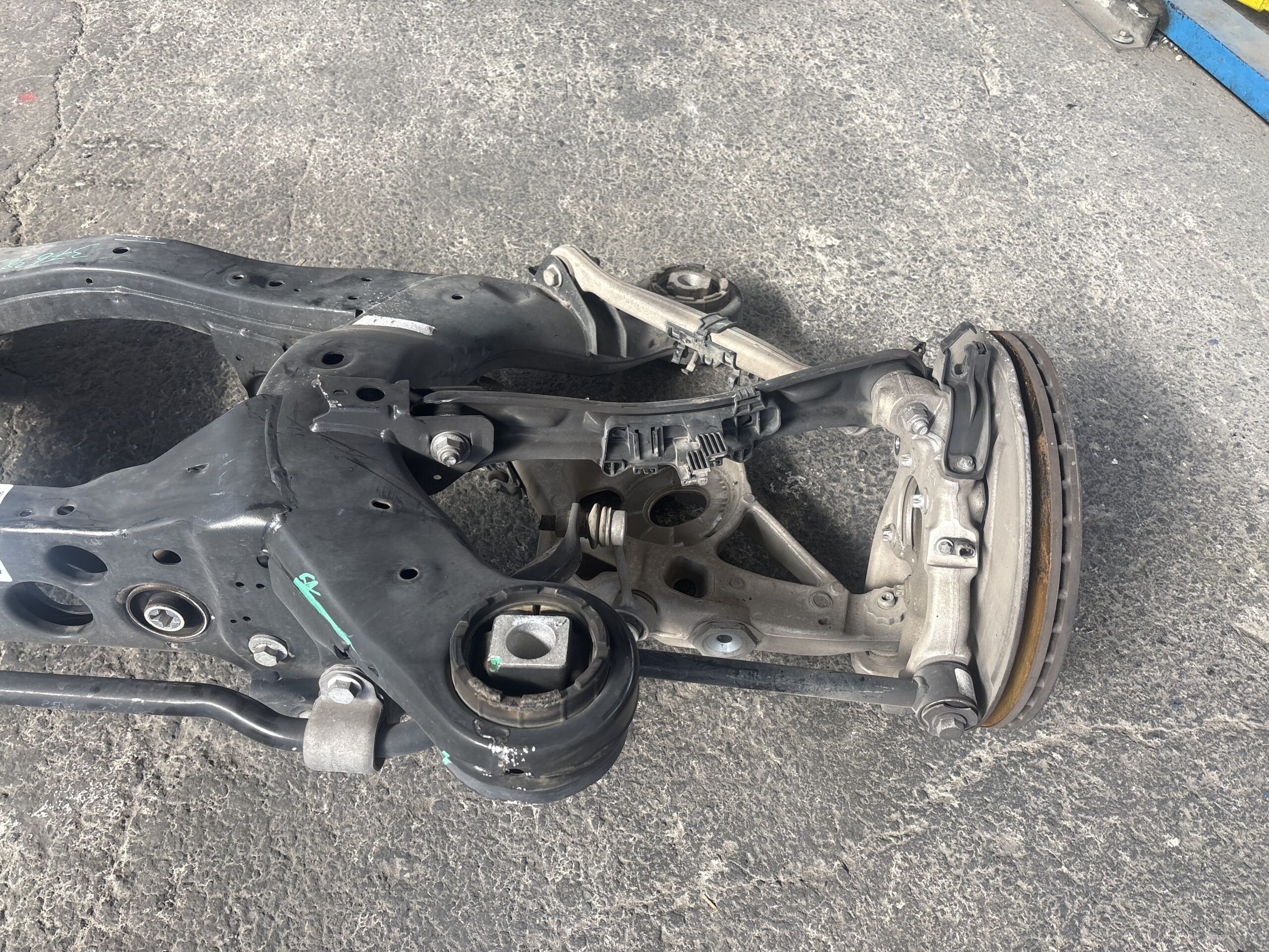 A1673500100 ASSALE POSTERIORE MERCEDES GLE W167 654920 2.0 Diesel