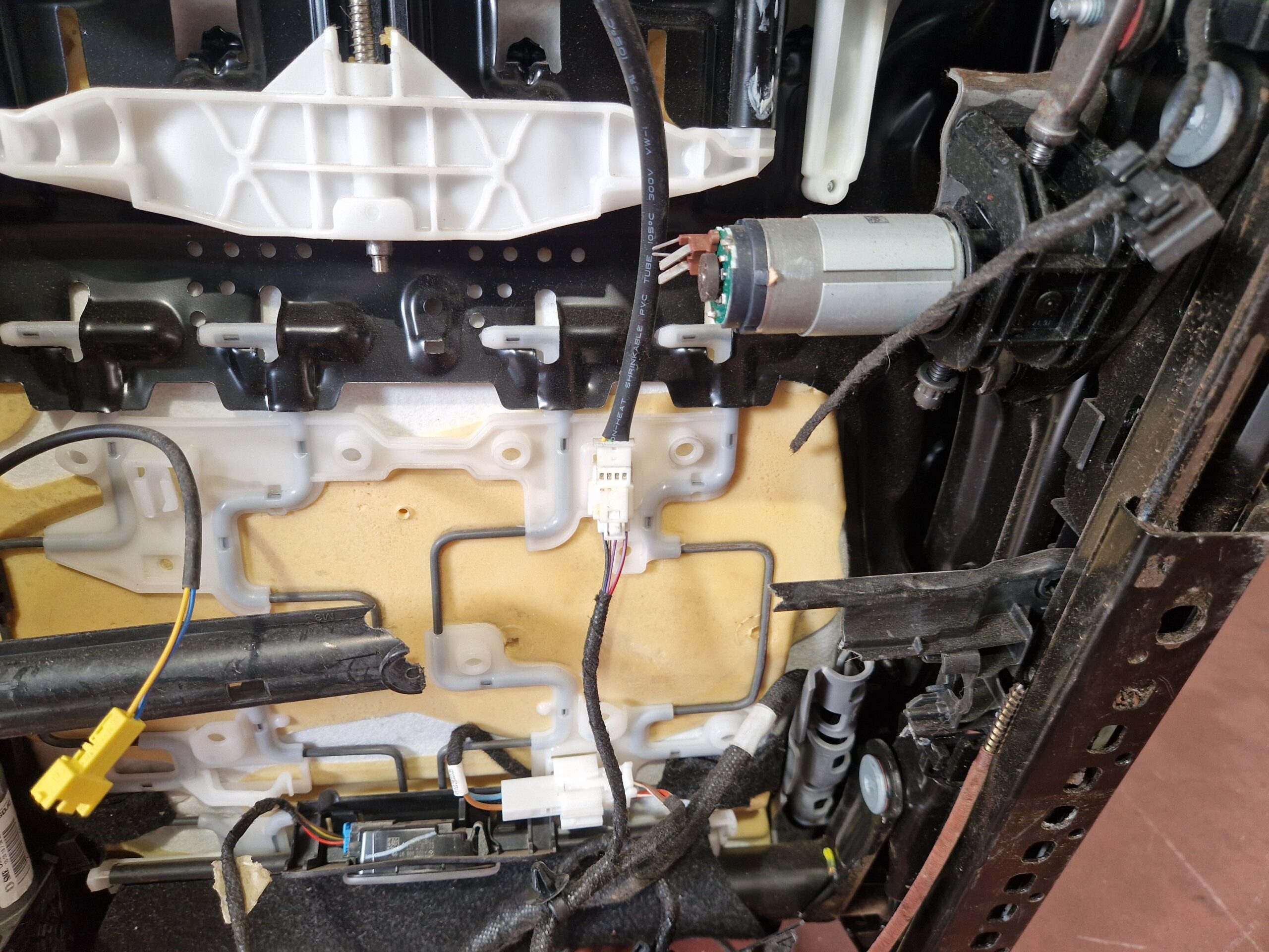 SEDILE ANTERIORE SINISTRO MERCEDES GLE W167 654920 (18>)