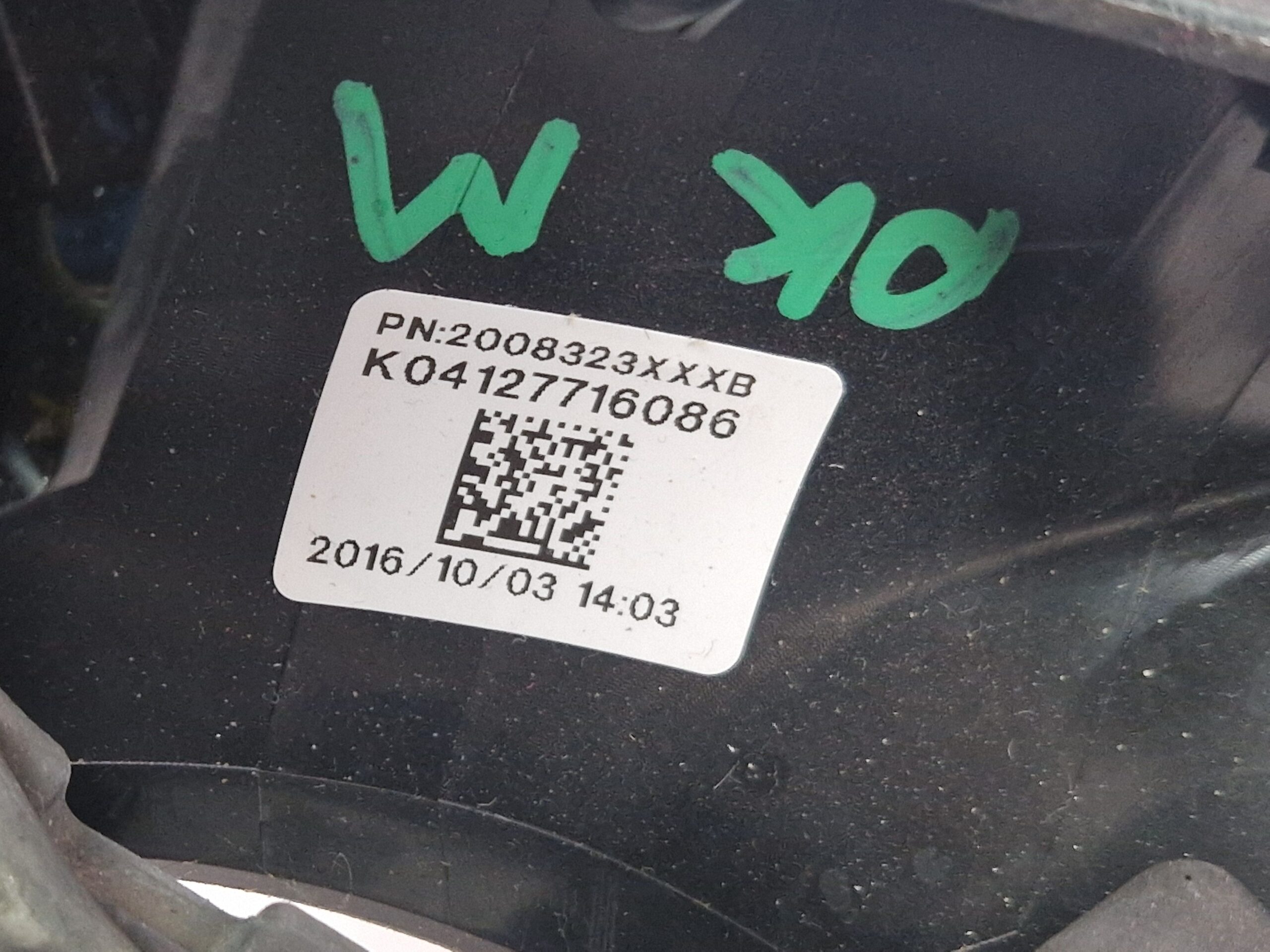 VOLANTE MASERATI Levante Serie 06700897800 (16>)